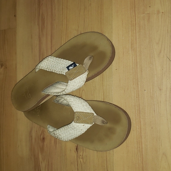 Vineyard Vines Boys flip flops sz.7 - Picture 1 of 2